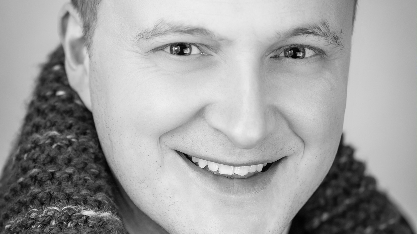 Benjamin <br>Ellin 9 Ben Ellin 23 24 b Slider autres photos artistes - Productions Internationales Albert Sarfati