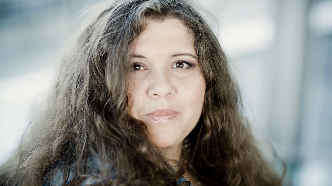 Plamena <br>Mangova 6 Plamena-Mangova_photo-Marco-Borggreve_full-image2