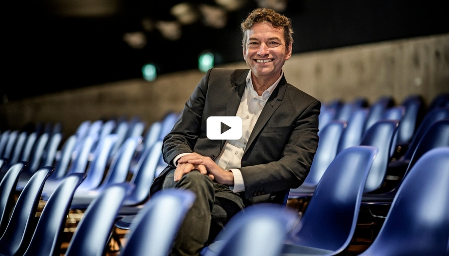 Kaspar <br>Zehnder 2 Zehnder vignette video youtube 25 26 3 - Productions Internationales Albert Sarfati