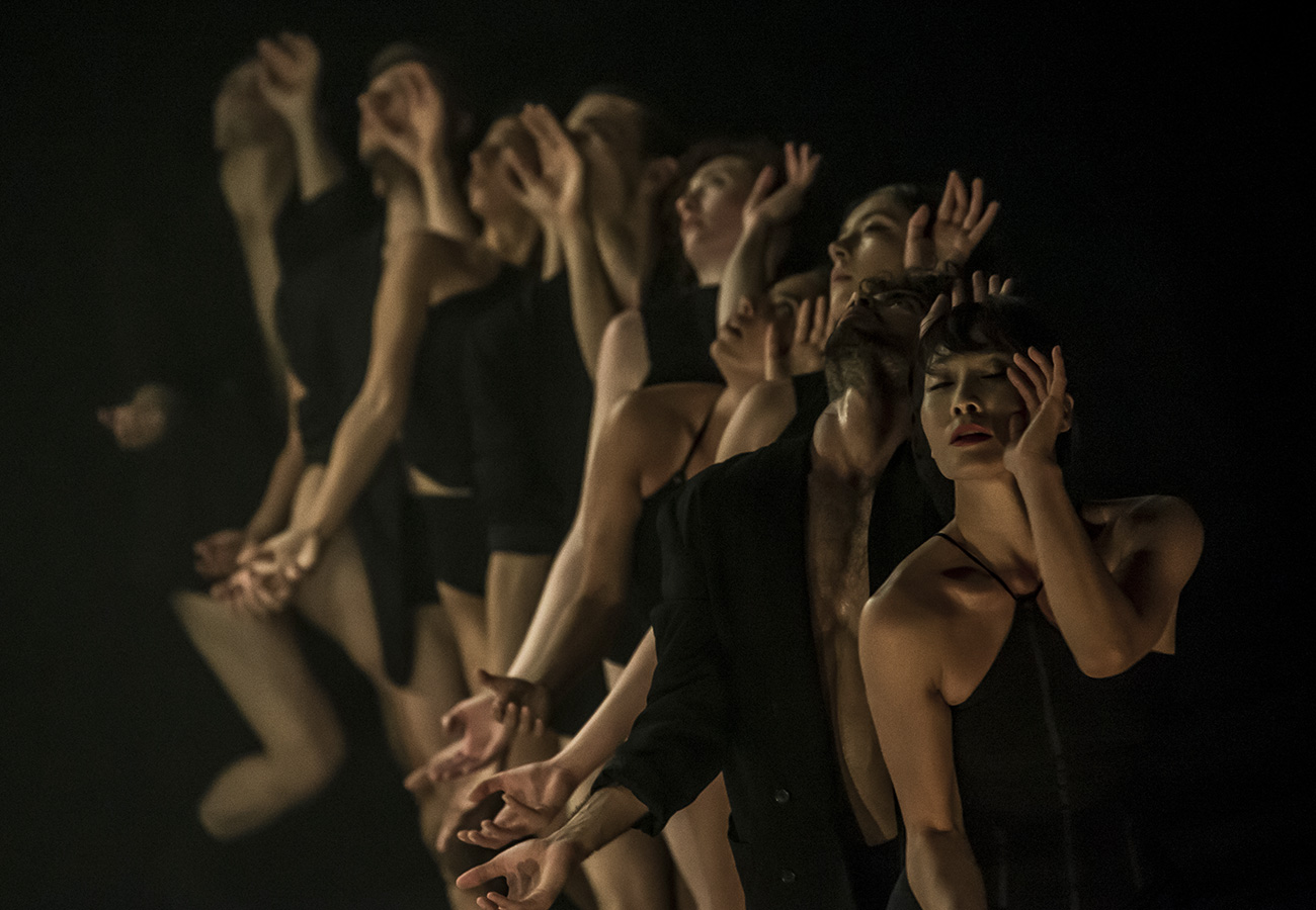 Kibbutz cotemporary Dance Caompany photo Eyal Hirsch vignette - Productions Internationales Albert Sarfati