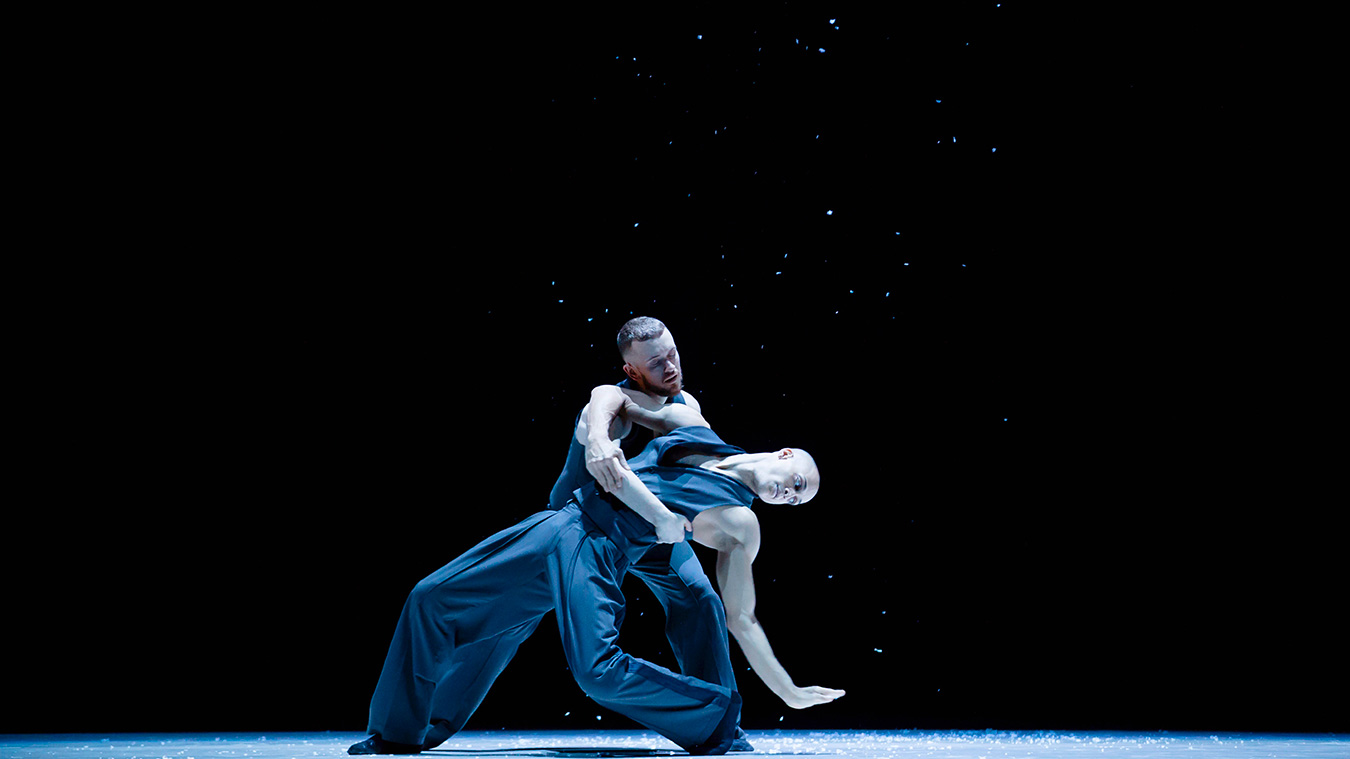 BJM DANSE <br>MONTRÉAL 4 BJM-Dance-me-Leonard-Cohen-photo-thierry-dubois-cosmos-images