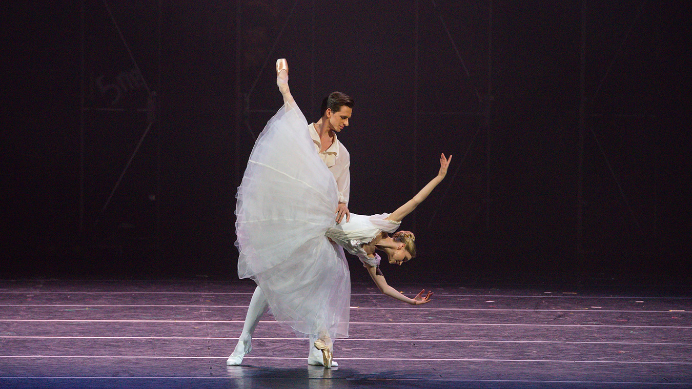 BALLET DU THÉÂTRE <br>STANISLAVSKY 4 stanislavsky-Variations_Bourmeister