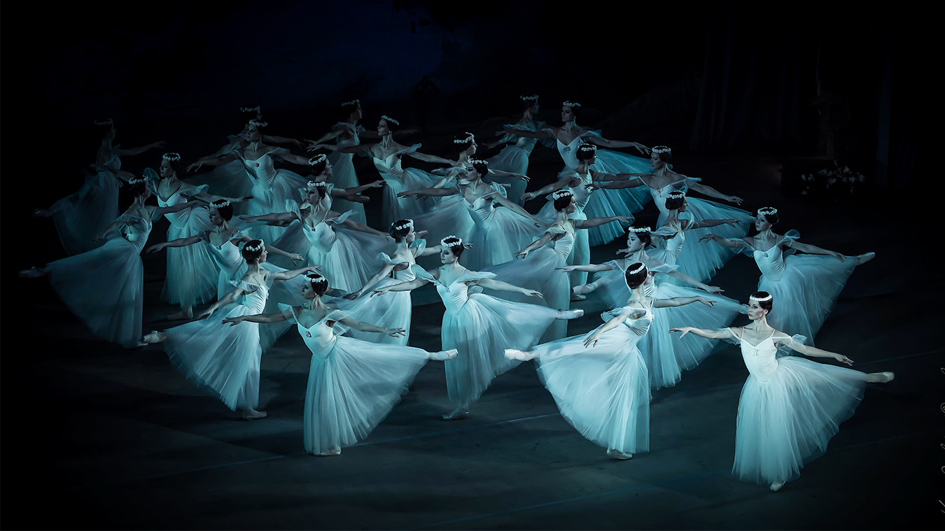 GISELLE 7 Giselle ballet Ukraine Kiev 4 Slider autres photos productions 22 23 - Productions Internationales Albert Sarfati