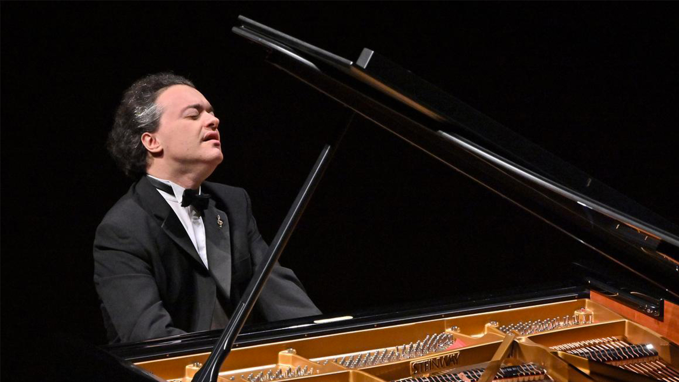 Evgeny Kissin credit A.BOFILL Slider autres photos productions 23 24 - Productions Internationales Albert Sarfati