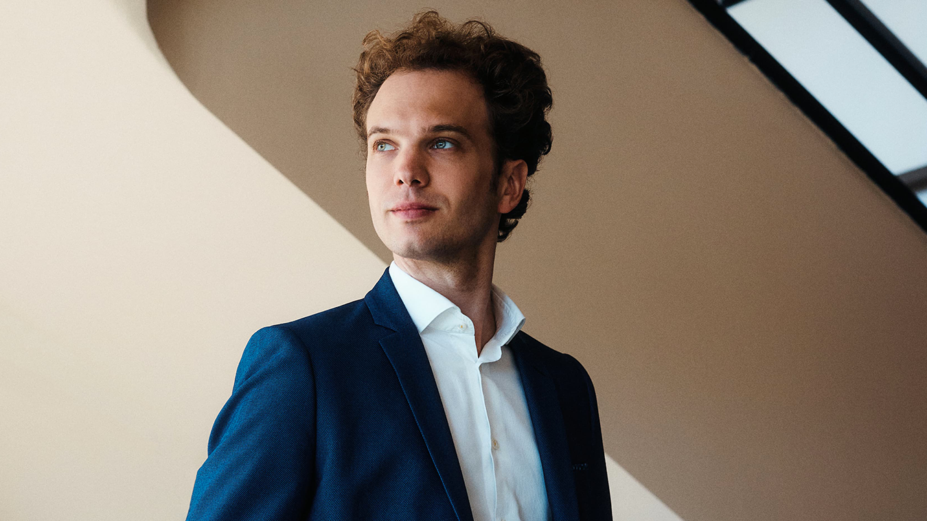 JULIEN <br>LIBEER 5 Julien Libeer 3 Slider autres photos artistes - Productions Internationales Albert Sarfati