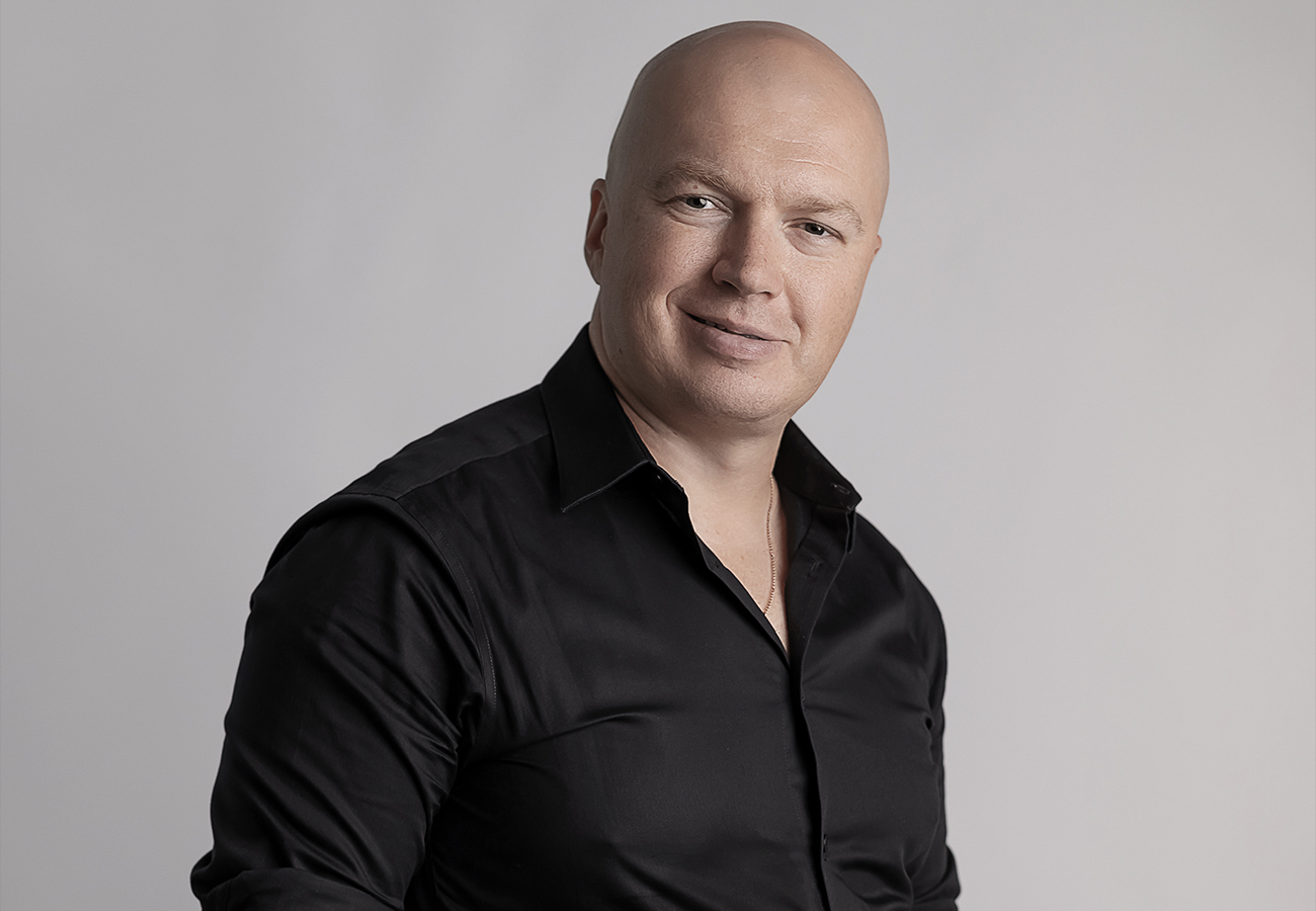 Alexander Roslavets DR Artistes image a la une 2025 - Productions Internationales Albert Sarfati