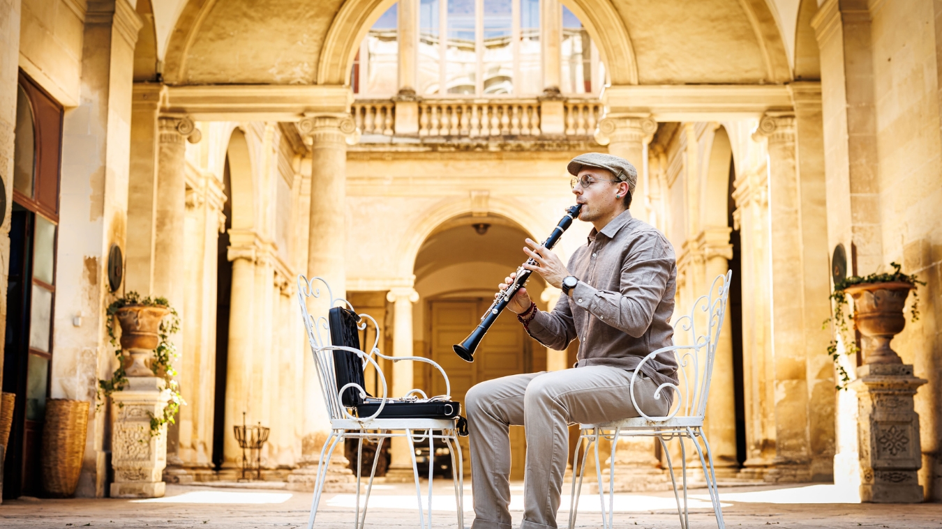 Kevin <br>Spagnolo 8 KEVIN SPAGNOLO Slider autres photos artistes 3 - Productions Internationales Albert Sarfati