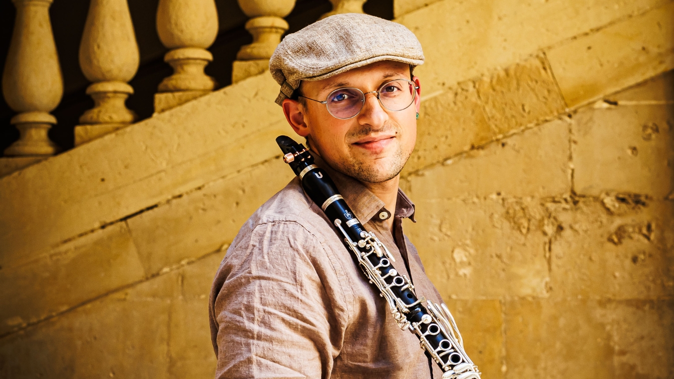 Kevin <br>Spagnolo 10 KEVIN SPAGNOLO Slider autres photos artistes 6 - Productions Internationales Albert Sarfati