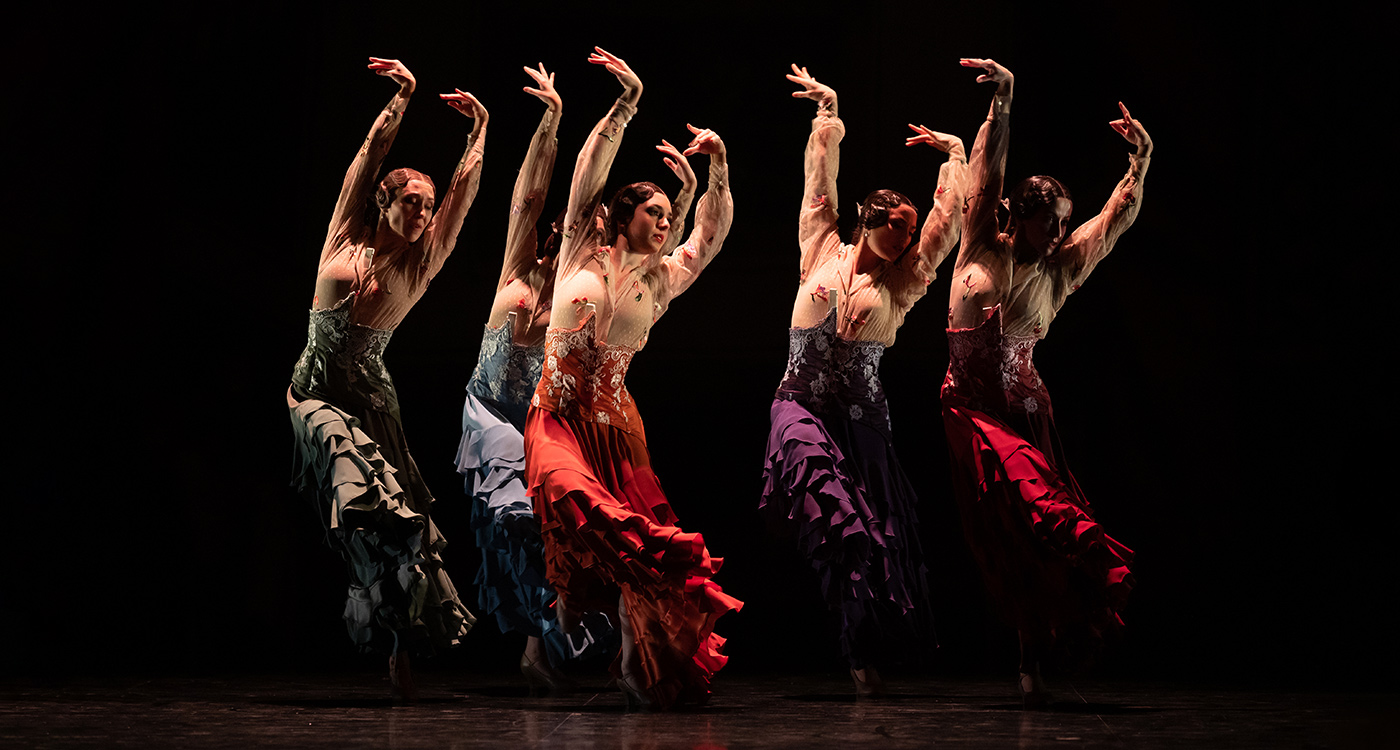 THE CAPITOLE NATIONAL<br>OPERA BALLET 3 Ballet de l Opera national du Capitole SL03 - Productions Internationales Albert Sarfati