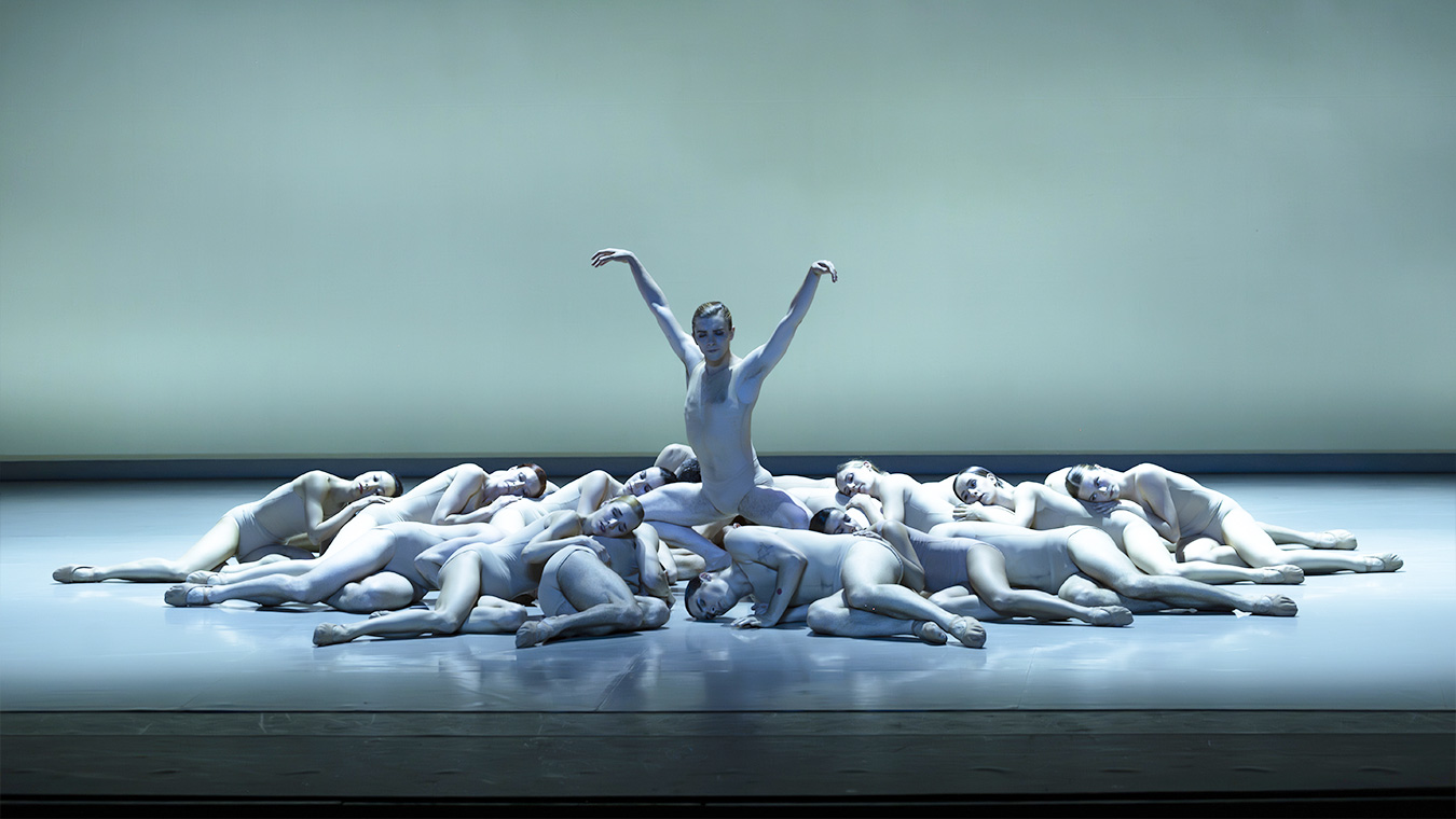 MALANDAIN BALLET BIARRITZ 10 malandain 26 27 MINUIT ET DEMI Transcendanses PIAS 03 - Productions Internationales Albert Sarfati